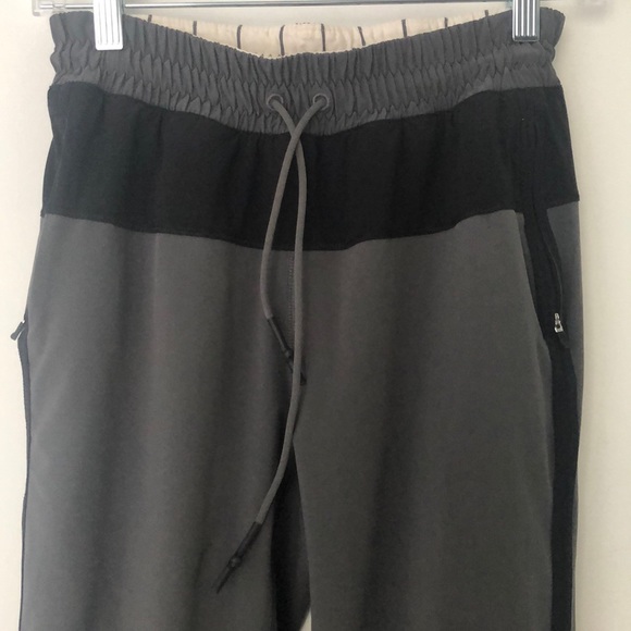 Lululemon joggers - Picture 2 of 9